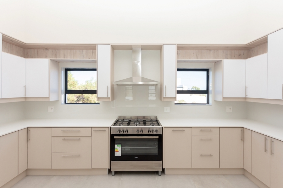 3 Bedroom Property for Sale in Brittania Beach Estate Western Cape